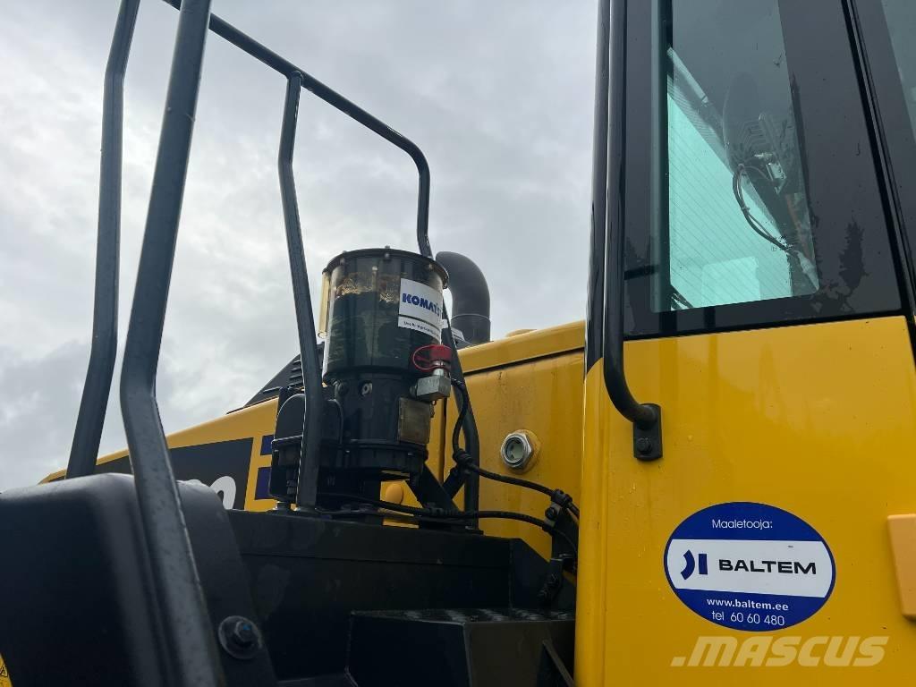 Komatsu WA 380-8E0 Naudoti ratiniai krautuvai