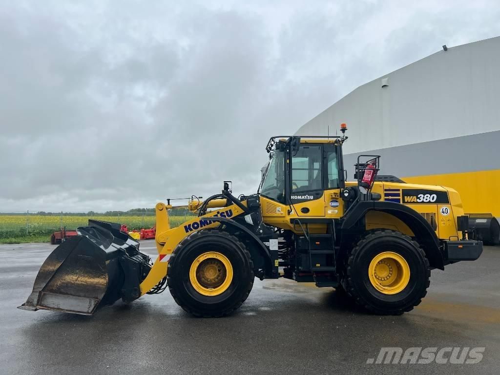 Komatsu WA 380-8E0 Naudoti ratiniai krautuvai