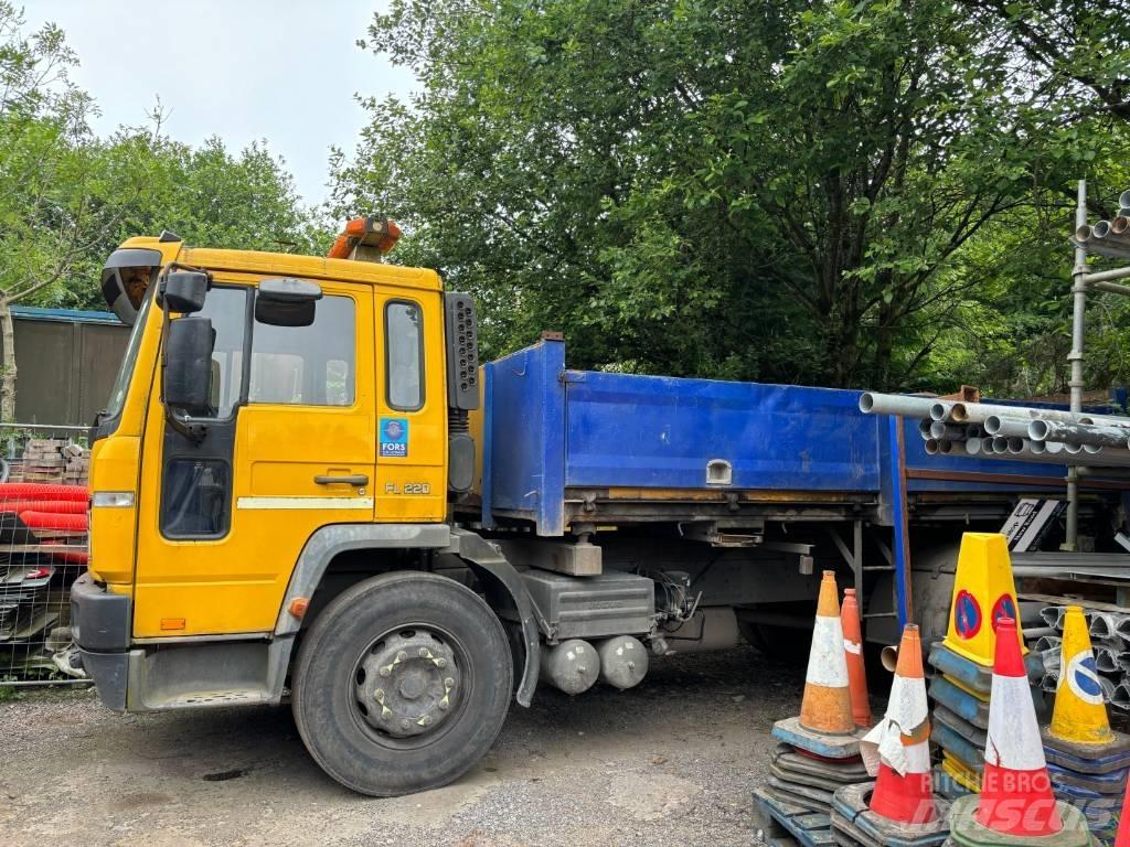 Volvo FL 220 Platformos/ Pakrovimas iš šono