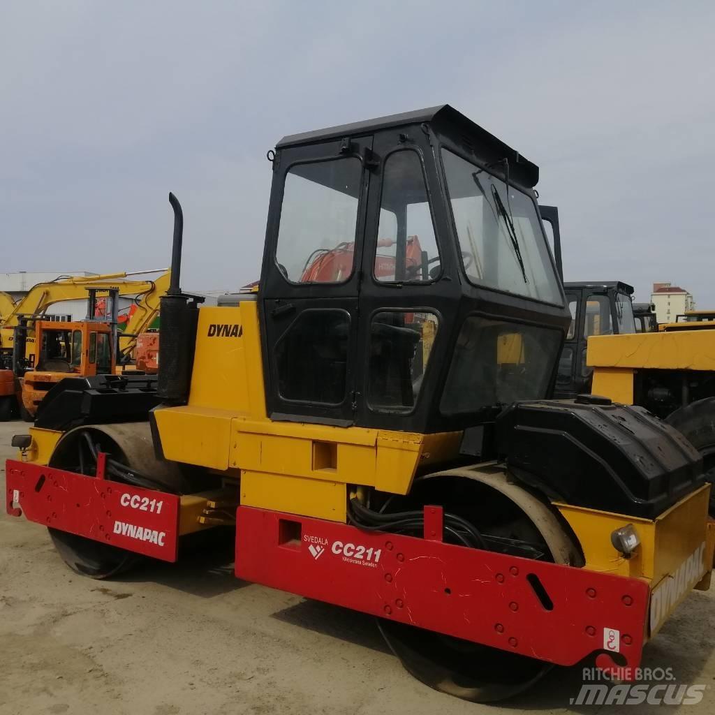 Dynapac CC 211 Porinių būgnų volai