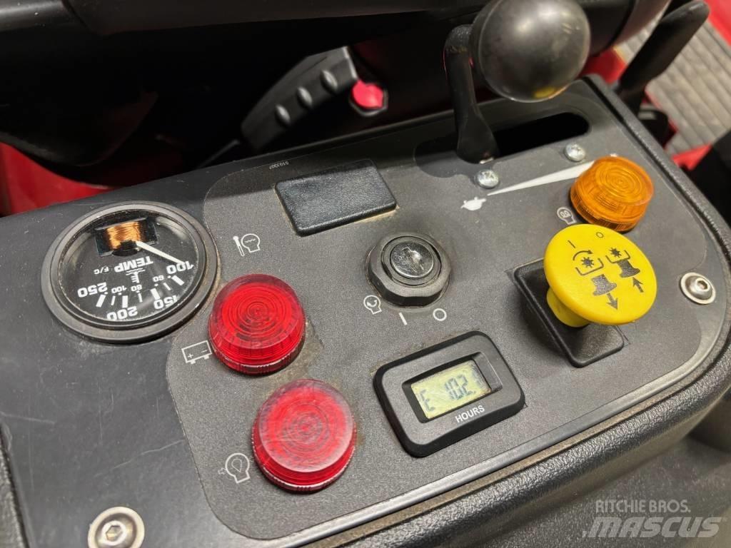 Ferris IS 2600 Žoliapjovės su lankstiniu vairavimo mechanizmu