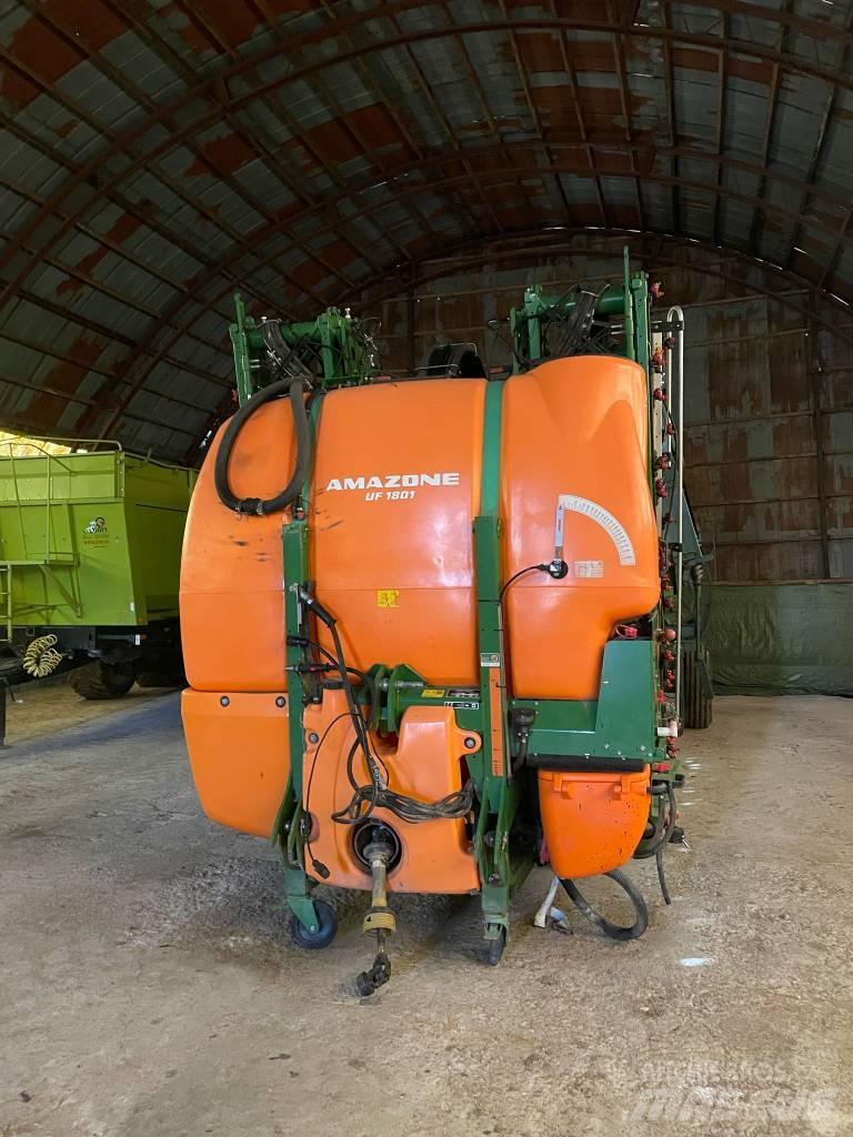 Amazone UF 1801 Įmontuoti purkštuvai