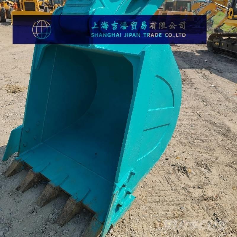 Kobelco 210 Vikšriniai ekskavatoriai