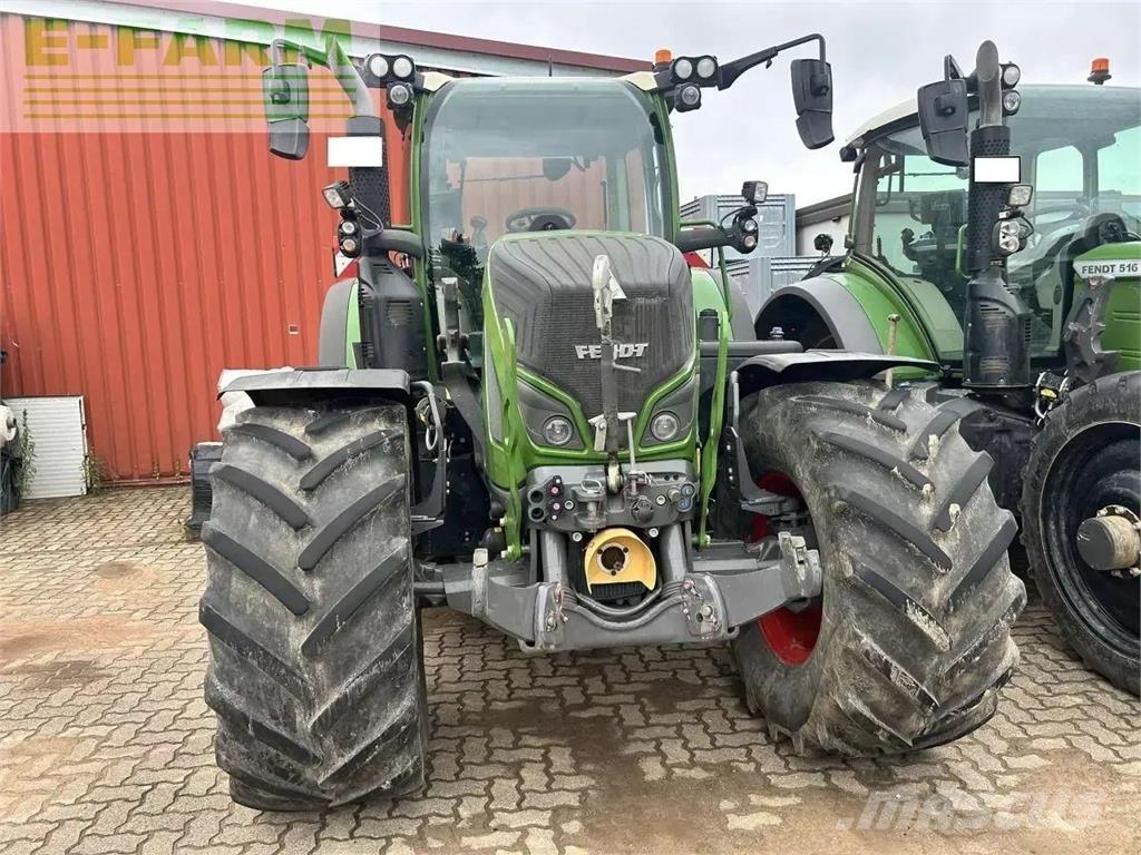Fendt 724 vario Traktoriai