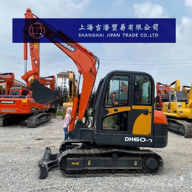Doosan DH 60 Vikšriniai ekskavatoriai