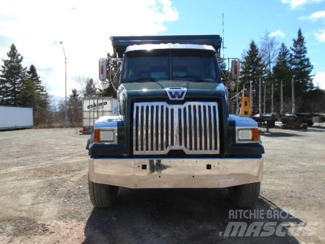 Western Star 4700 SF Savivarčių priekabų vilkikai