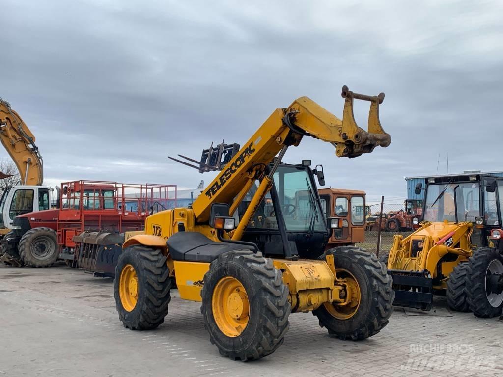 JCB 526 S Teleskopiniai krautuvai žemės ūkiui