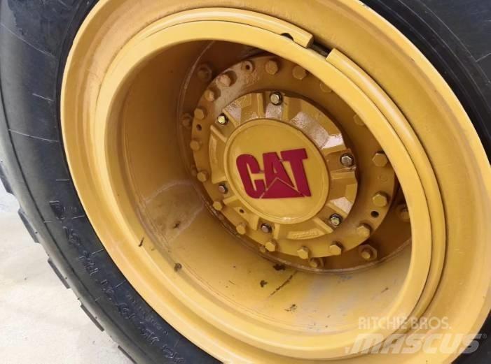 CAT 966H Naudoti ratiniai krautuvai