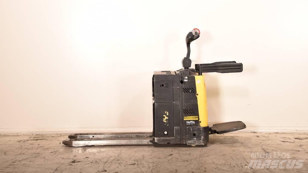 Hyster P 2.0 S Žemų aukščių keltuvai su platforma