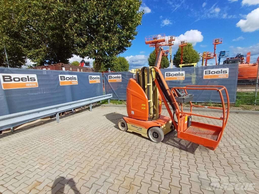 JLG Toucan 10E Vertikalūs stiebiniai keltuvai
