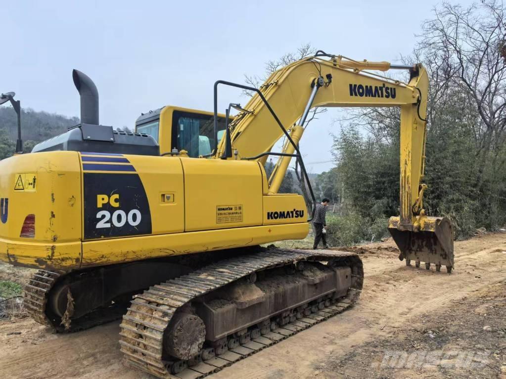 Komatsu PC 200-8 Vidutinės galios ekskavatoriai 7-12 t