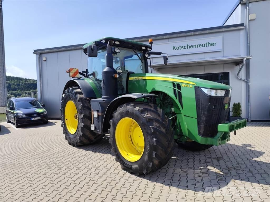 John Deere 8345R Traktoriai