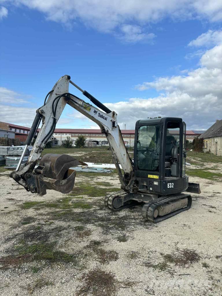 Bobcat E 32 Mini ekskavatoriai < 7 t
