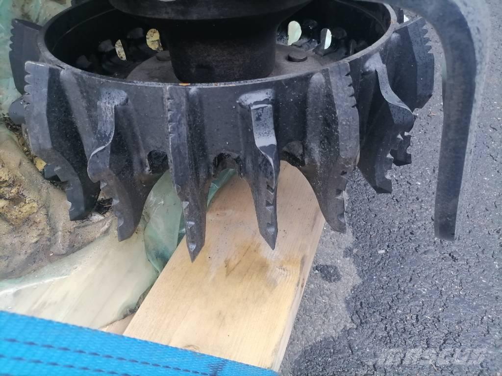 Komatsu C 124 Miško technika (Harvesteriai)