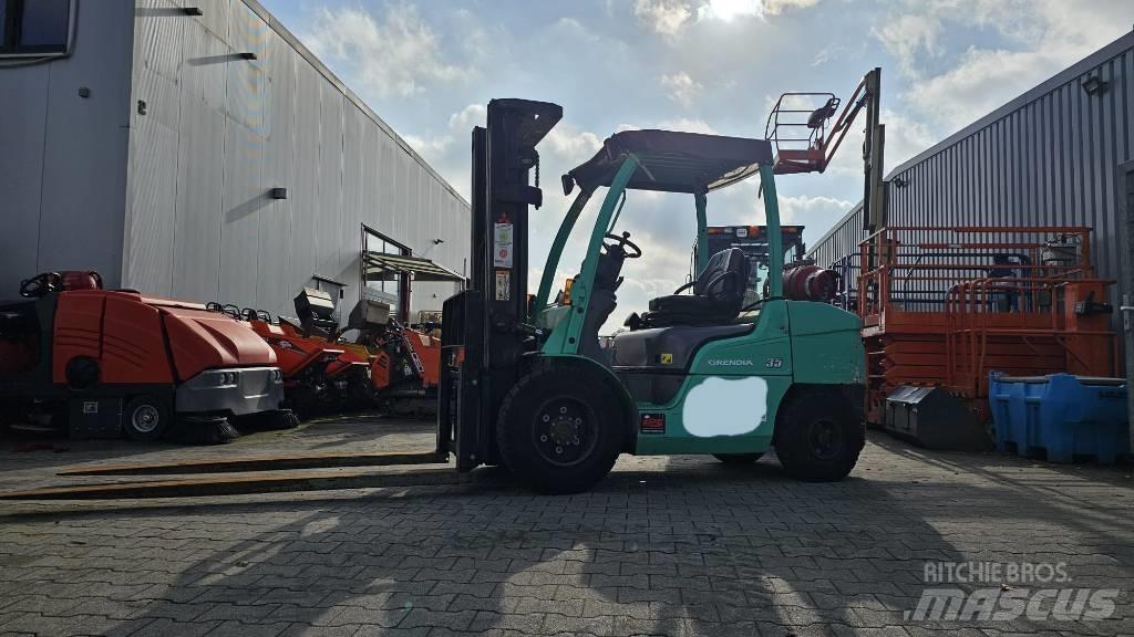 Mitsubishi FG 35 N LPG (dujiniai) krautuvai