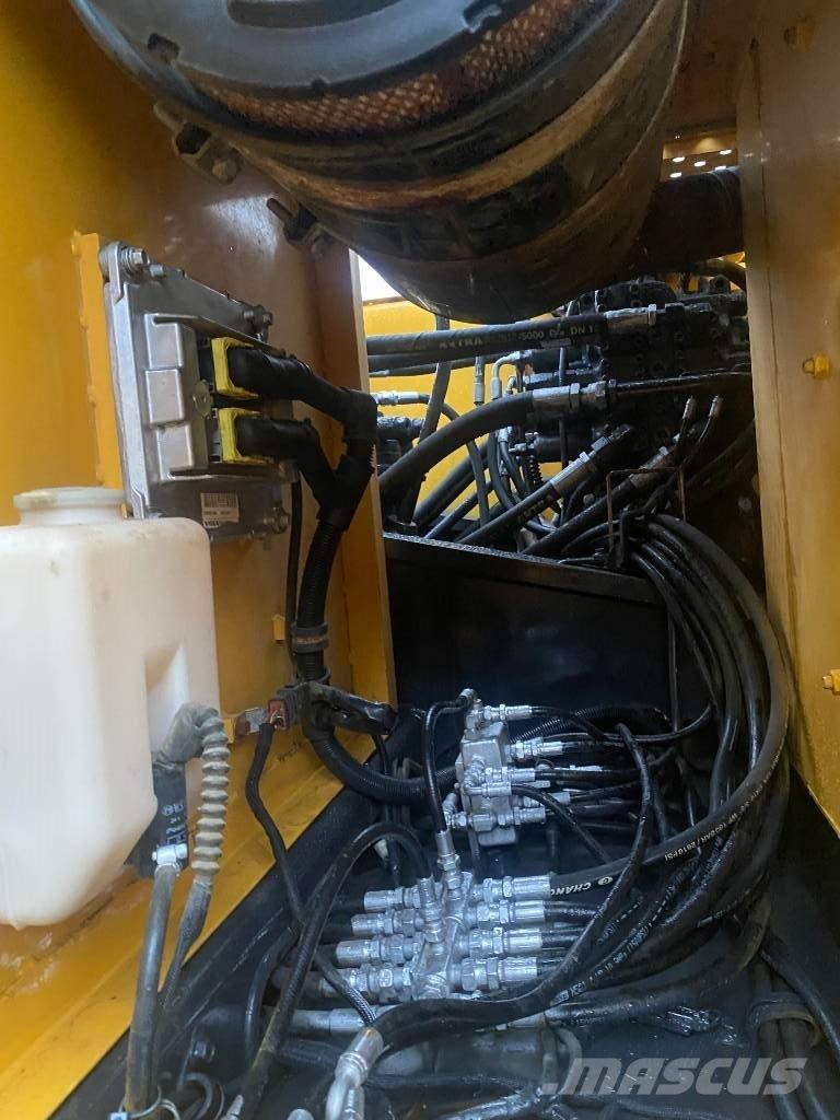 Volvo EC 210 B LC Vikšriniai ekskavatoriai