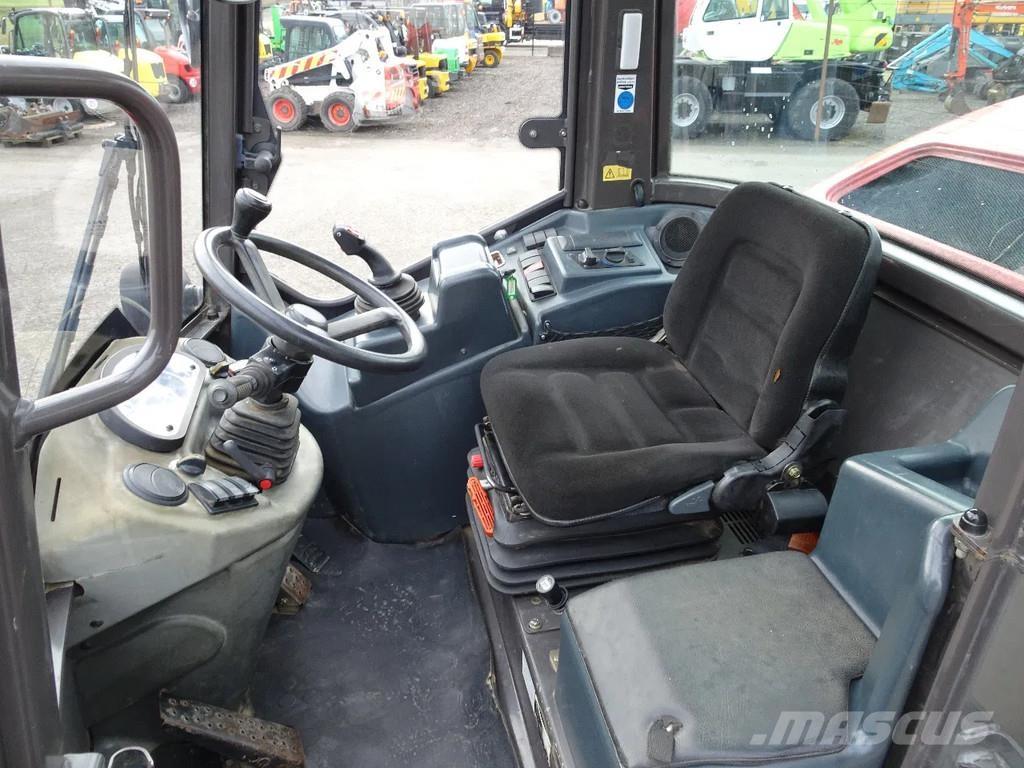 Mecalac AS700 Naudoti ratiniai krautuvai