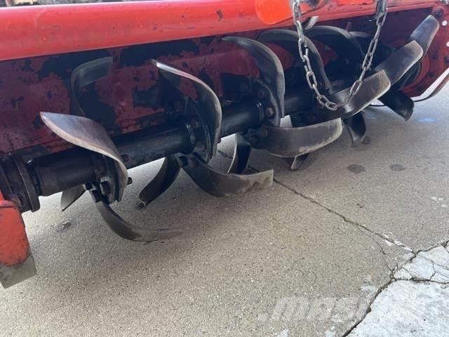 Boxer GF115 Varomosios akėčios ir žemės frezos