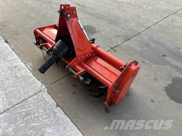 Boxer GF115 Varomosios akėčios ir žemės frezos