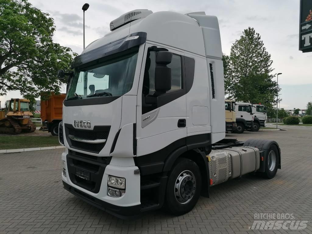 Iveco AS440ST/P Naudoti vilkikai