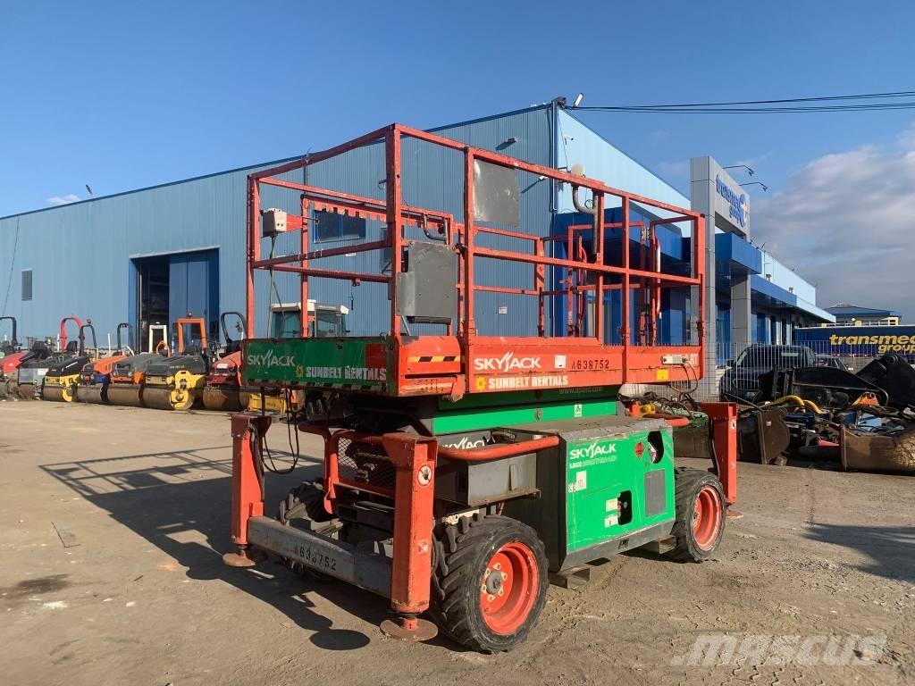 SkyJack SJ 6832 RT Žirkliniai keltuvai