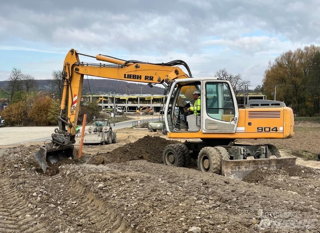 Liebherr A-904 900 Ratiniai ekskavatoriai