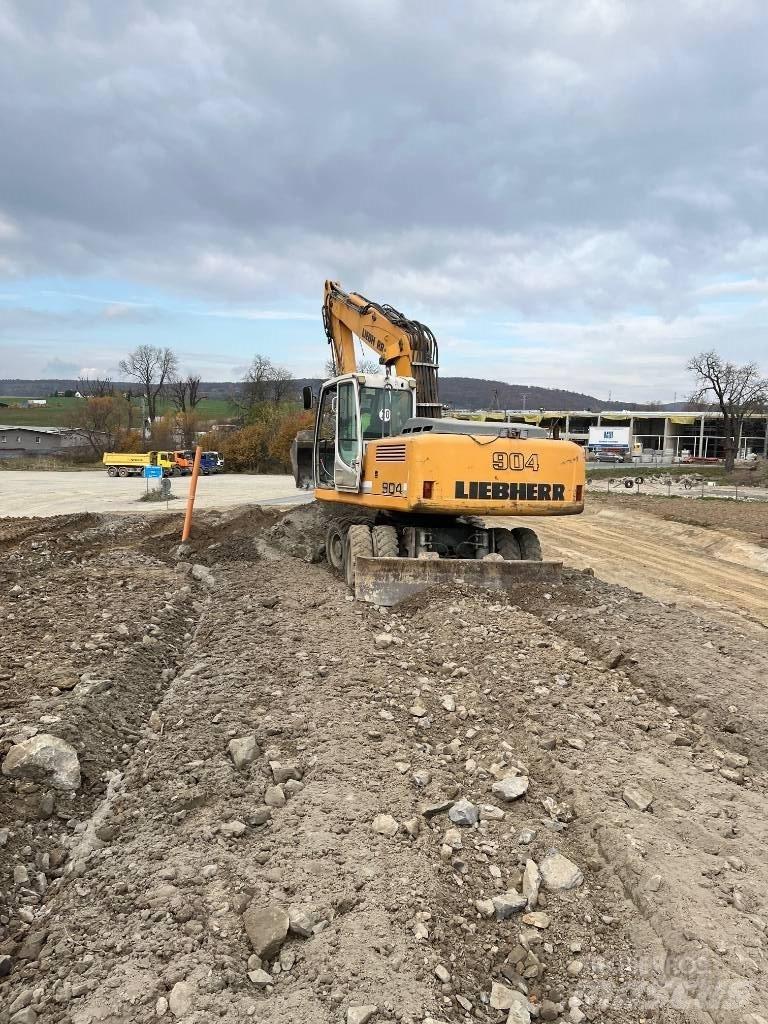 Liebherr A-904 900 Ratiniai ekskavatoriai