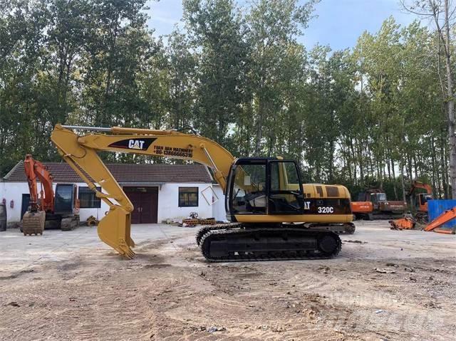 CAT 320C Vikšriniai ekskavatoriai