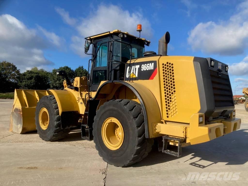CAT 966 M Naudoti ratiniai krautuvai