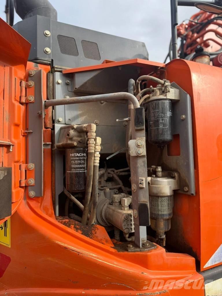 Hitachi ZX 135 US Vikšriniai ekskavatoriai