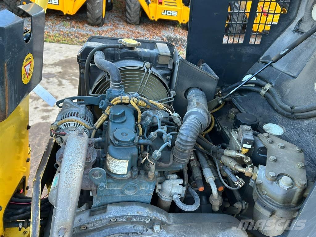 Bomag BW 80 ADH-2 Porinių būgnų volai