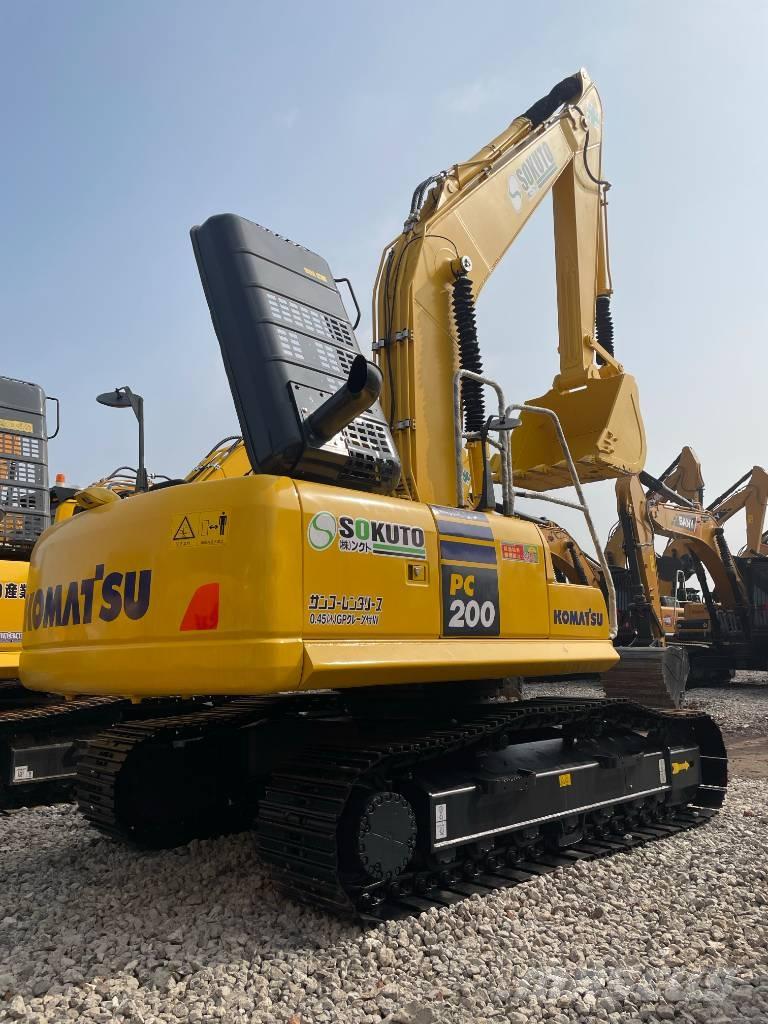Komatsu PC 200 Vikšriniai ekskavatoriai