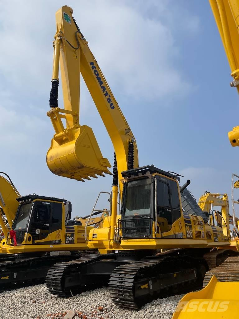 Komatsu PC 200 Vikšriniai ekskavatoriai