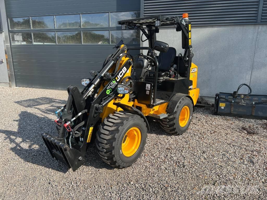 JCB 403 Plus Mini krautuvai
