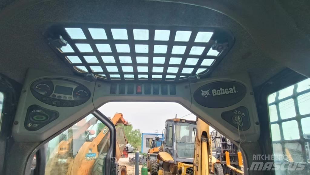 Bobcat S 160 Krautuvai su šoniniu pasukimu