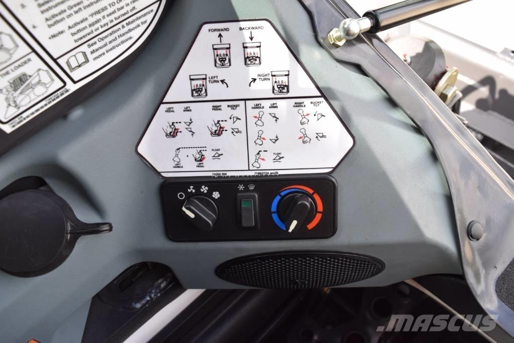 Bobcat T 770 Krautuvai su šoniniu pasukimu