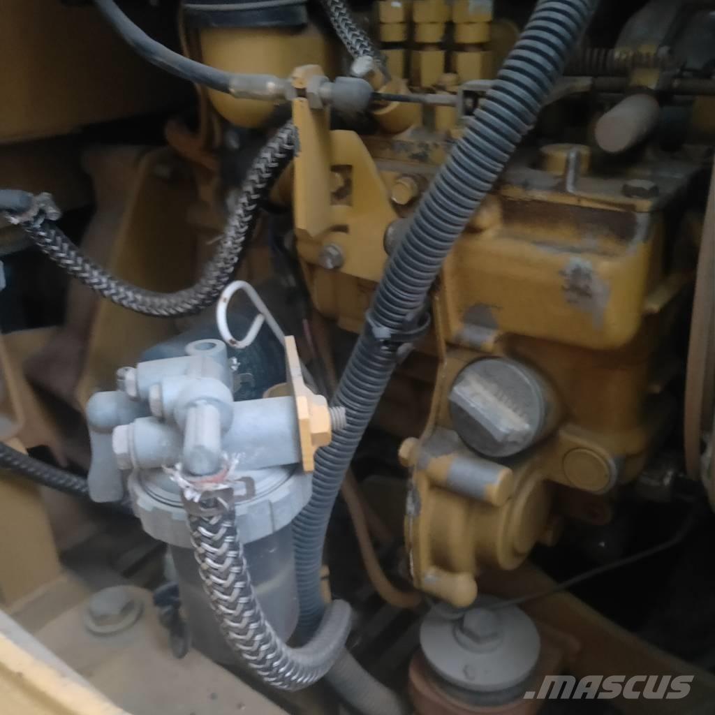 CAT 302CR Mini ekskavatoriai < 7 t