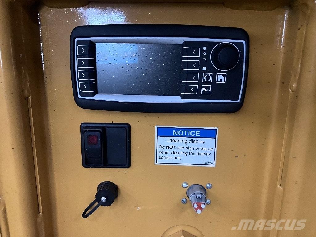 Haybuster H1135 Ryšulių smulkinimo, pjaustymo ir išvyniojimo įrenginiai