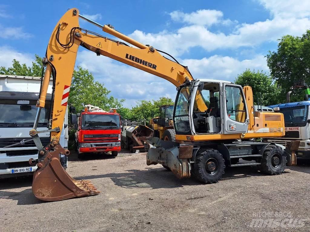 Liebherr A904C Ratiniai ekskavatoriai