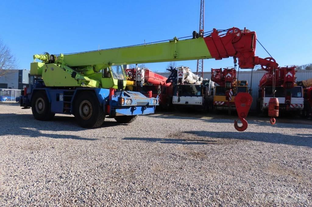 Tadano TR 250 E Neapdoroto reljefo kranai