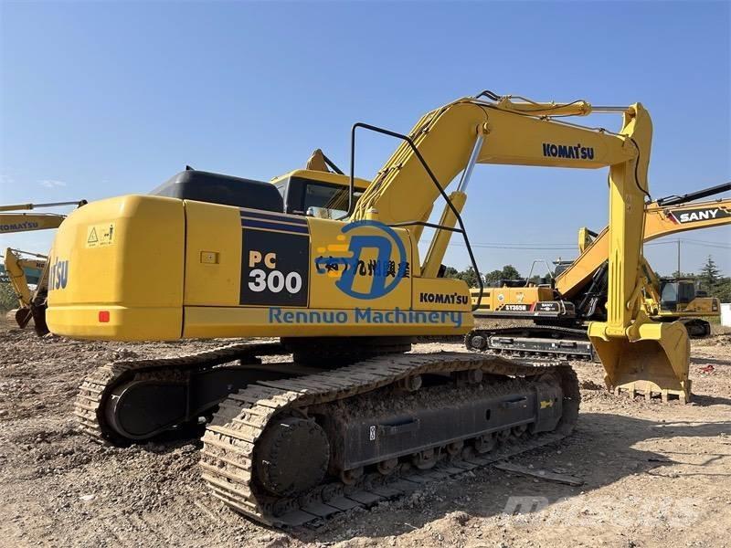 Komatsu PC 300 Vikšriniai ekskavatoriai