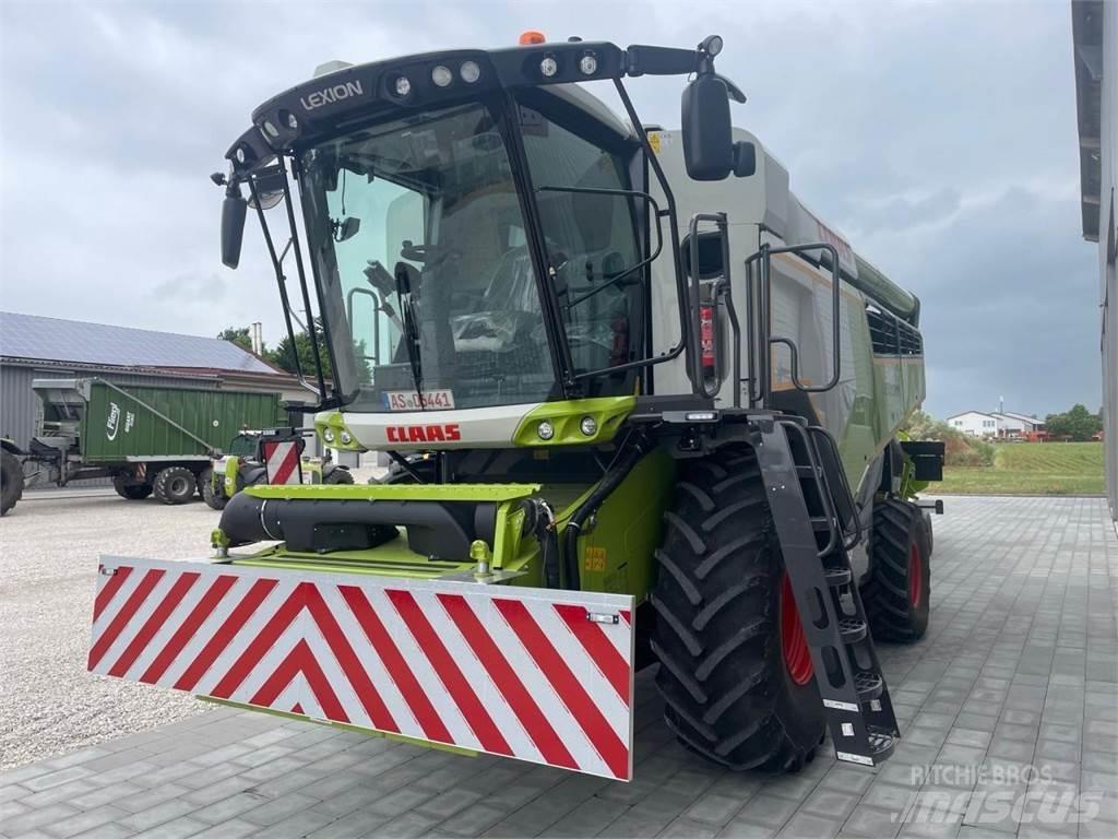 CLAAS Lexion 5400 Derliaus nuėmimo kombainai