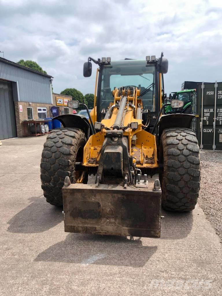 JCB TM420S Teleskopiniai krautuvai žemės ūkiui
