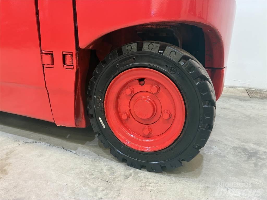 Linde E20PH 02 Elektriniai šakiniai krautuvai