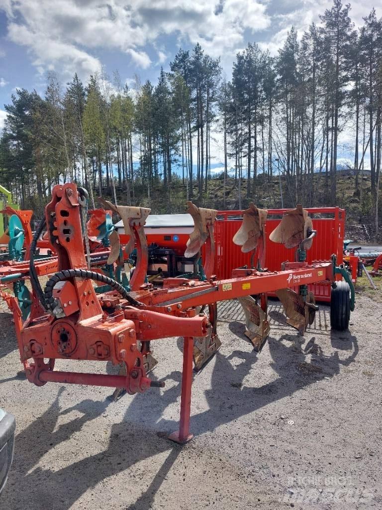 Kverneland EM 85 4 Apverčiamieji plūgai