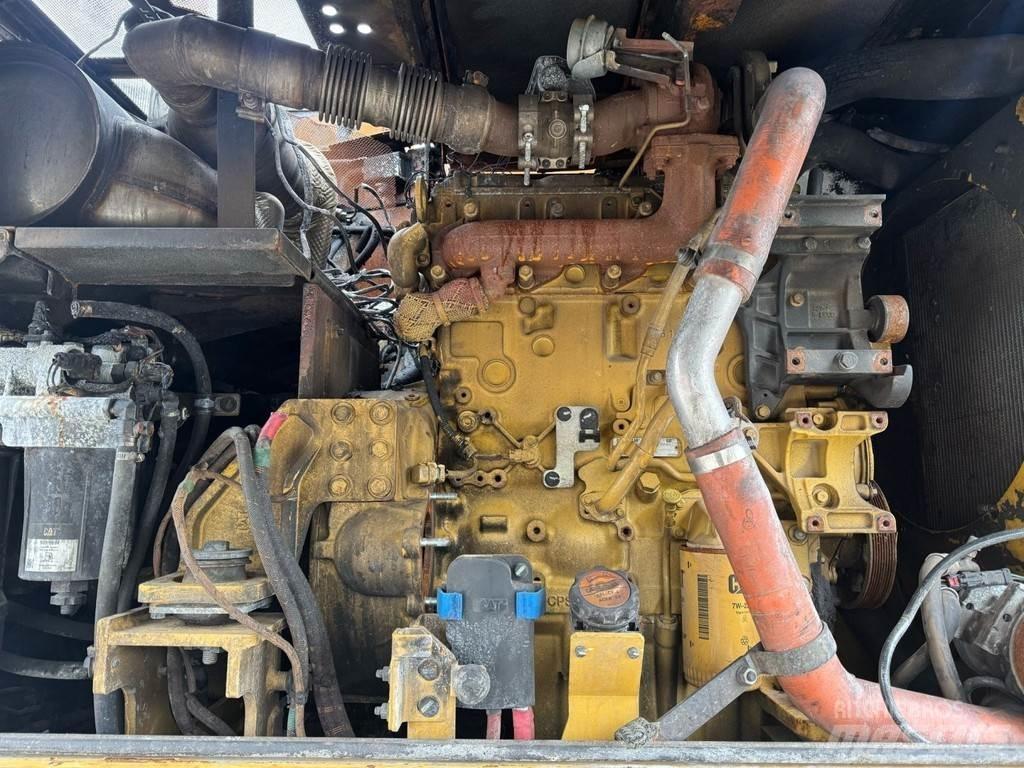 CAT M316 F Specialūs ekskavatoriai
