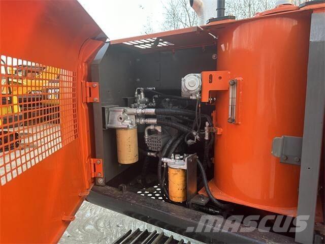 Hitachi ZX120 Vikšriniai ekskavatoriai