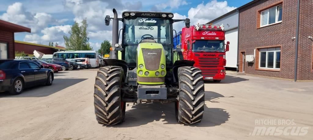 CLAAS Arion 640 Traktoriai