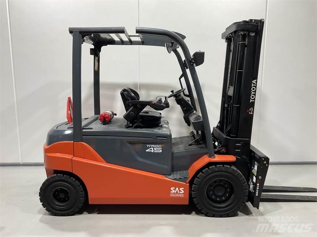 Toyota 8FBMT45 Elektriniai šakiniai krautuvai
