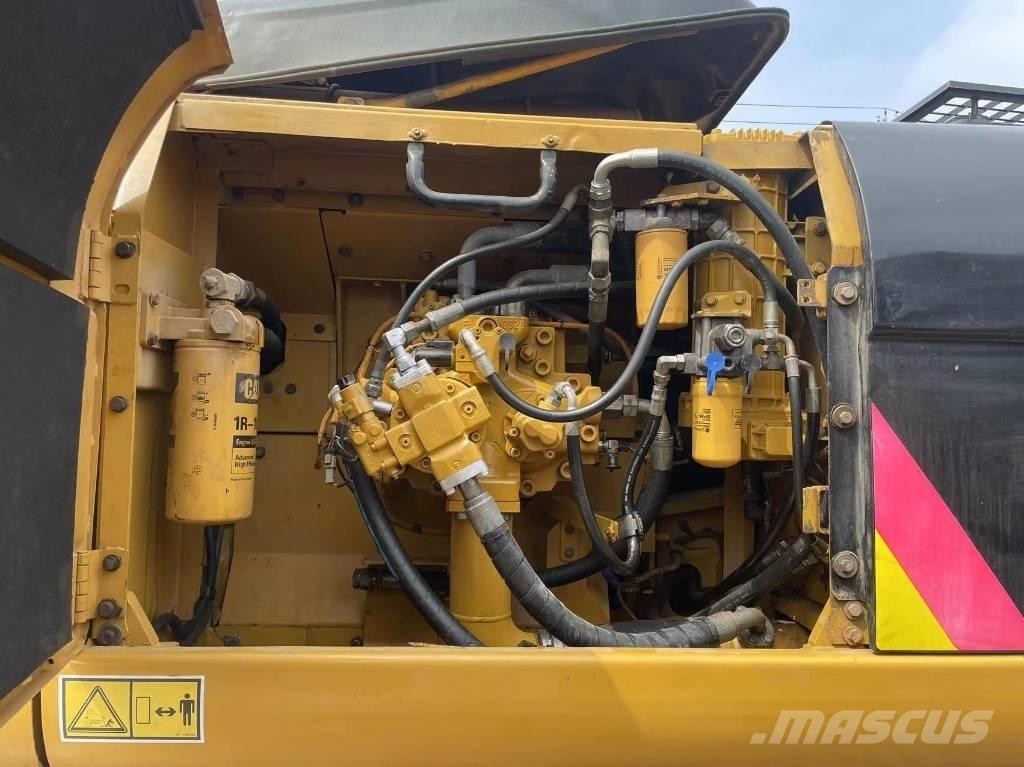 CAT 336 d Aukštuminiai ekskavatoriai
